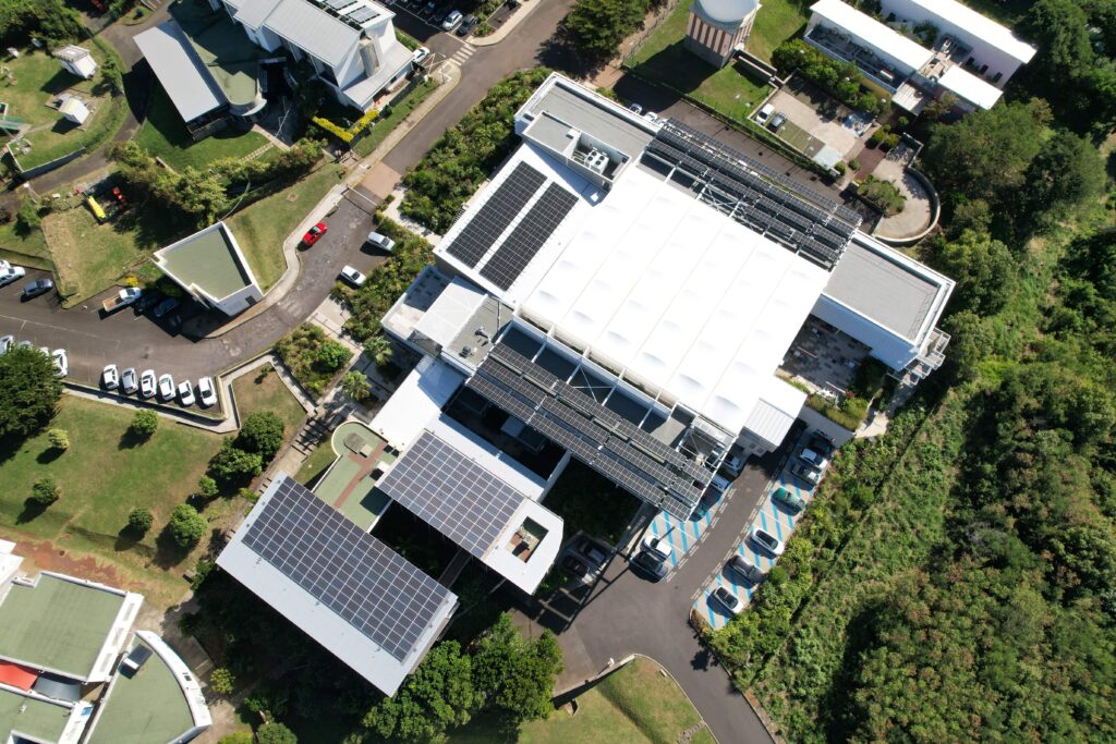 Picture of the Terre Sainte university campus in La Reunion TwInSolar solar energy Reunion